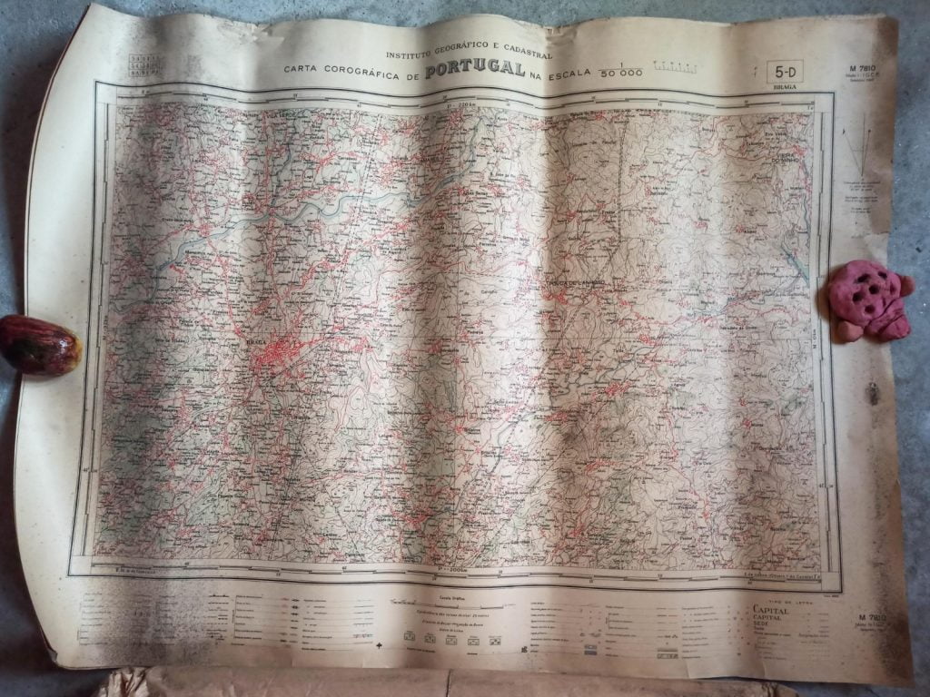 Mata deteriorado, muito ondurado